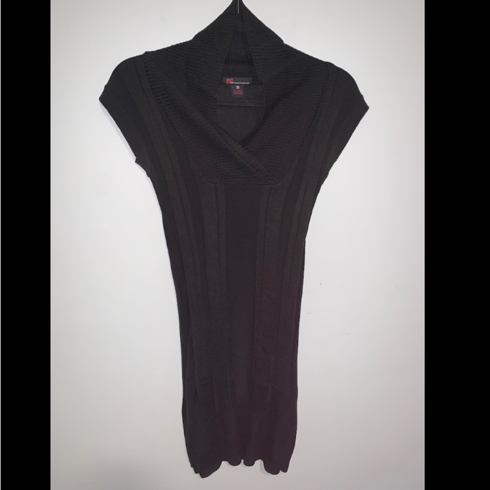 Black short sleeve sweater dress size small